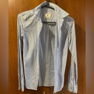 Women’s Aritzia Talula Striped Collared Shirt (size XXS)
